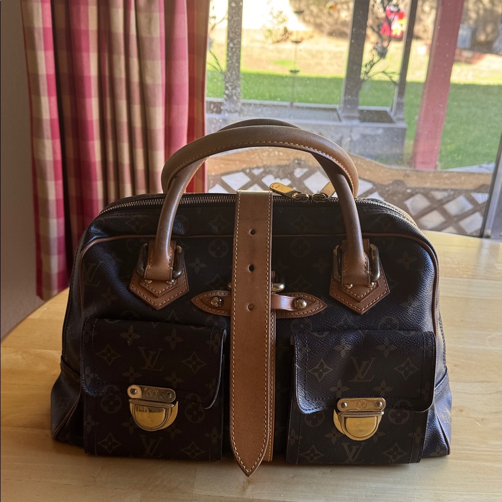 Louis Vuitton Beige and Brown Handbag. Authentic LV